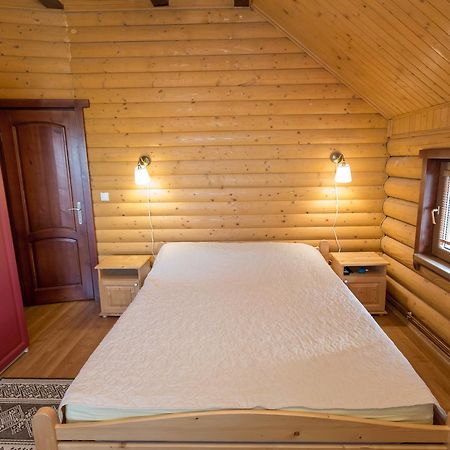 Gostynnyi Dim Zatyshok Villa ดีดา ภายนอก รูปภาพ