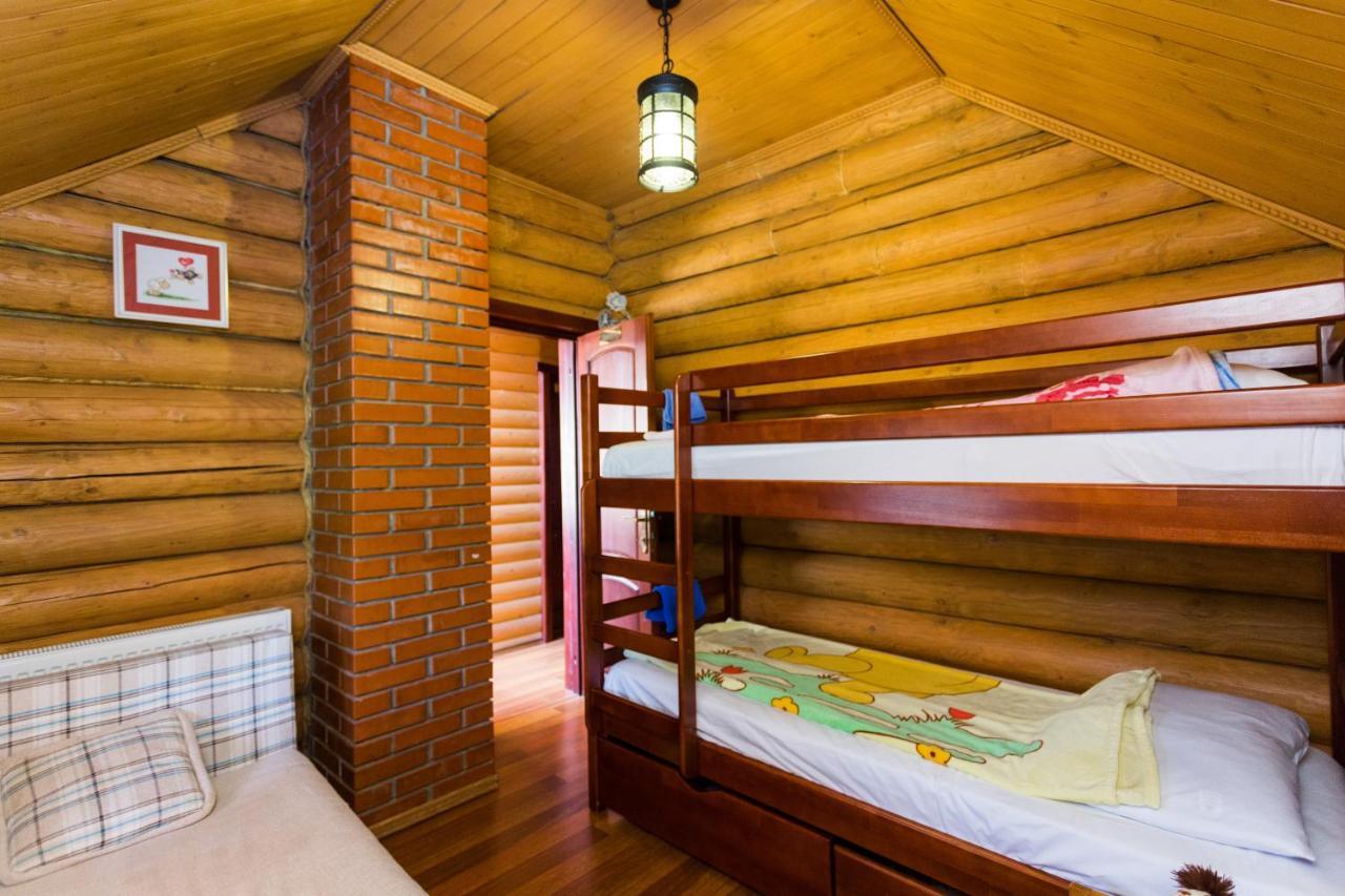Gostynnyi Dim Zatyshok Villa ดีดา ภายนอก รูปภาพ
